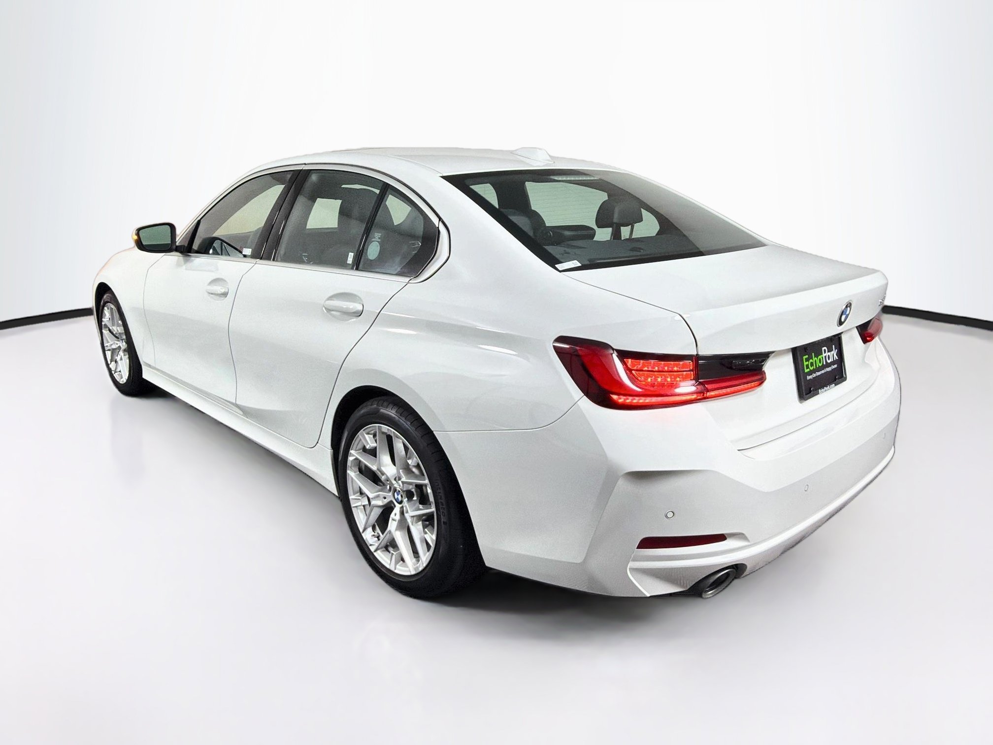Used 2026 BMW 330i Sedan RWD image 5
