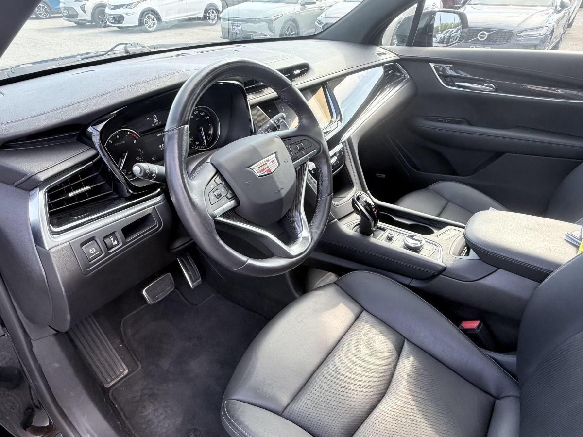 Used 2022 Cadillac XT6 Sport AWD/4WD image 9