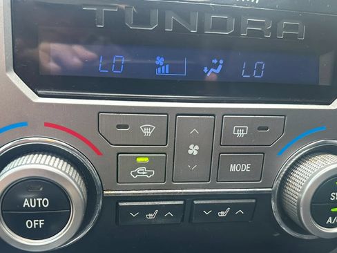 Used 2017 Toyota Tundra Limited w/ Limited Premium Package AWD/4WD image 20