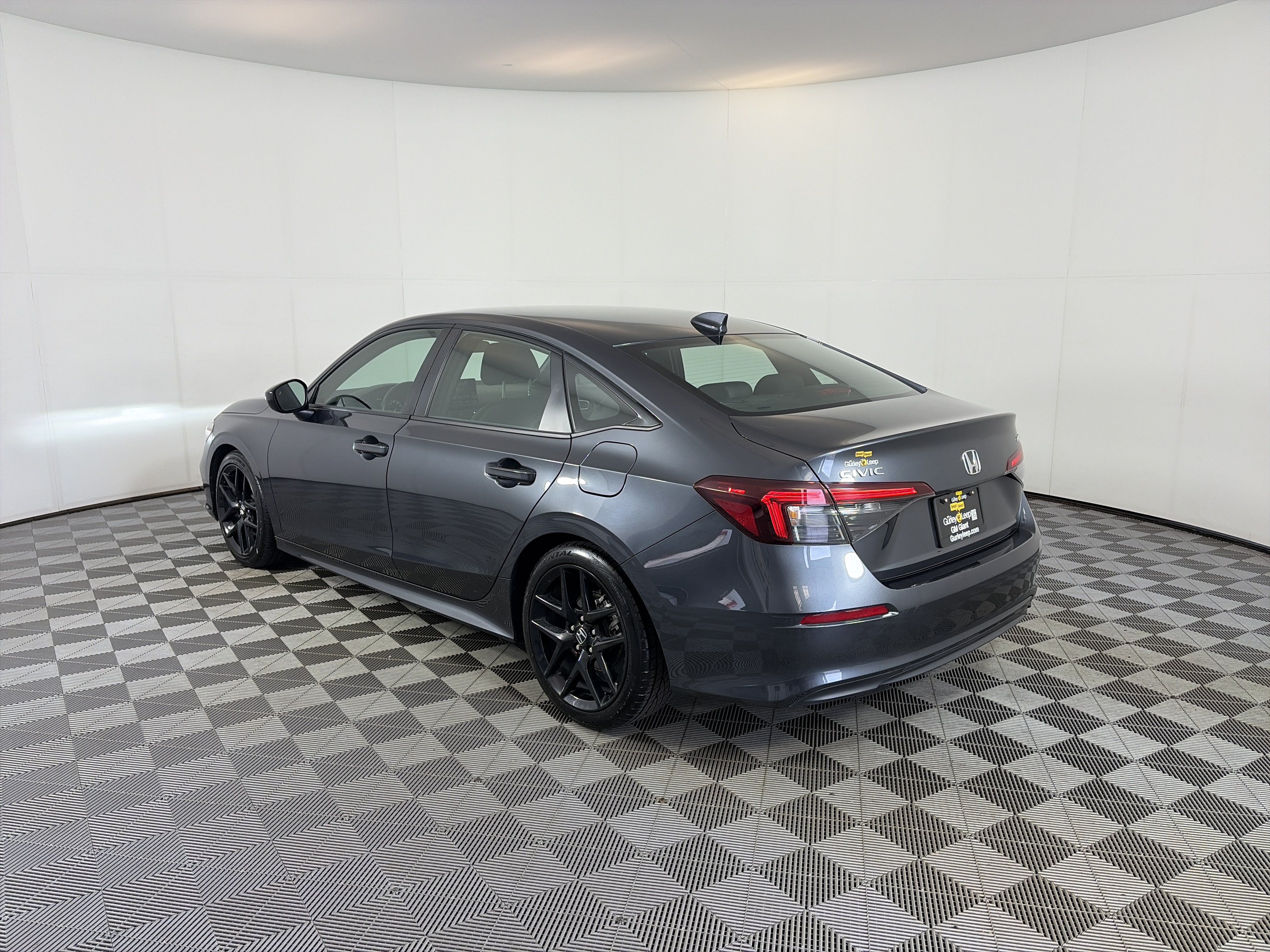 Used 2025 Honda Civic Sport image 8