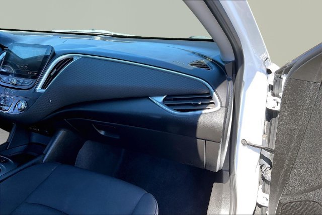Used 2025 Chevrolet Malibu LS FWD image 18