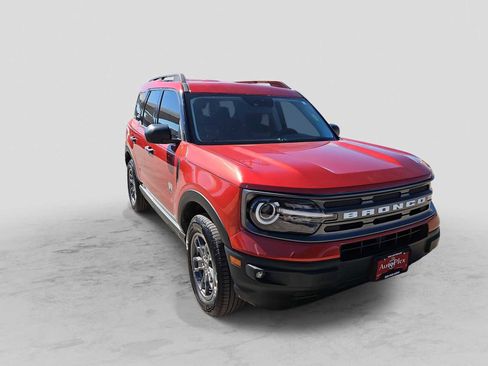 Used 2023 Ford Bronco Sport Big Bend image 2