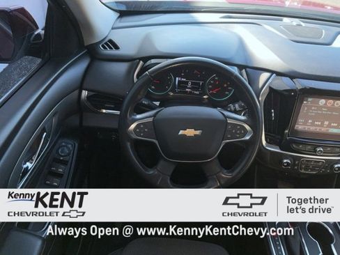 Used 2019 Chevrolet Traverse LT image 19