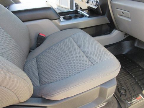 Used 2020 Ford F250 XLT w/ XLT Premium Package image 24