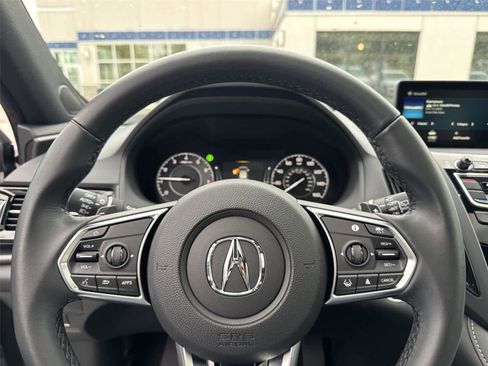 Certified 2025 Acura RDX SH-AWD image 18