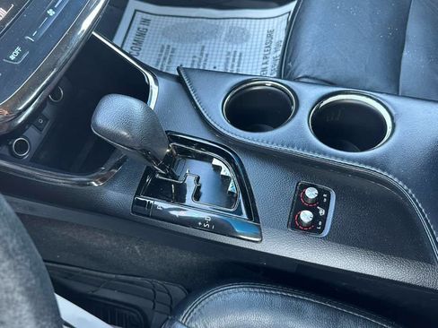 Used 2013 Toyota Avalon XLE FWD image 18