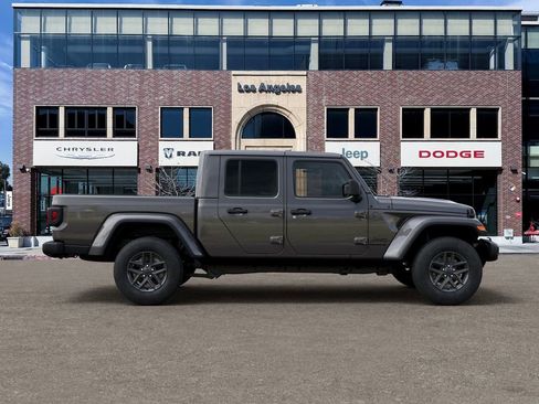 New 2026 Jeep Gladiator Sport image 21