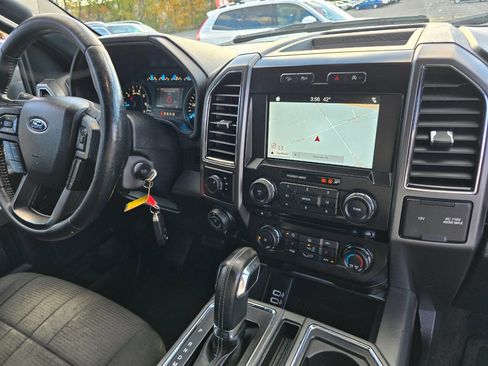 Used 2017 Ford F150 XLT w/ Equipment Group 302A Luxury image 37