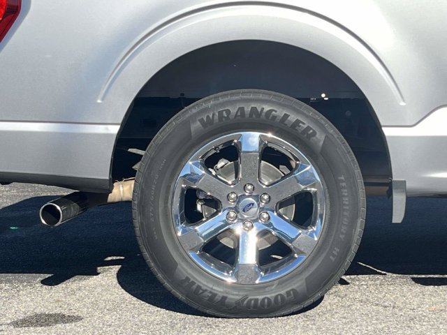 Used 2023 Ford F150 XLT w/ Equipment Group 302A High RWD image 9