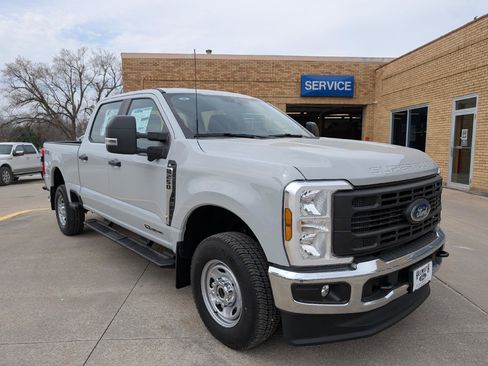 New 2026 Ford F250 XL w/ 360-Degree Camera Package AWD/4WD image 4