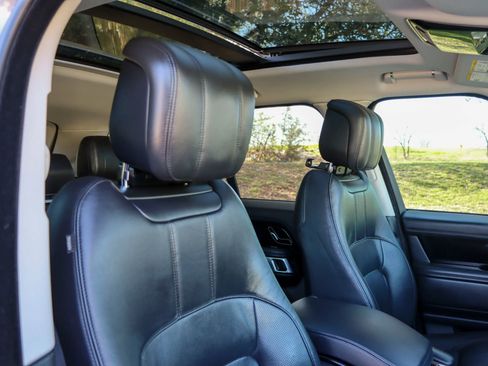 Used 2018 Land Rover Range Rover HSE image 43