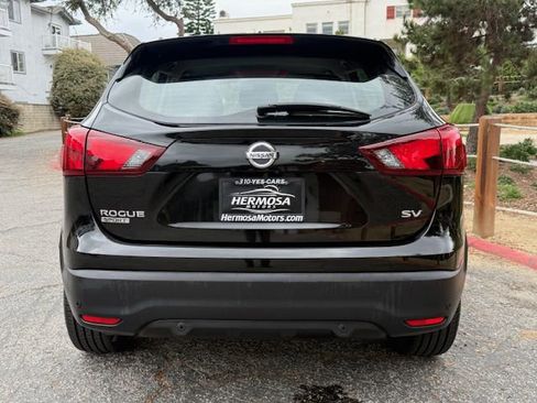 Used 2019 Nissan Rogue Sport SV image 10