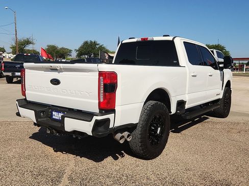 Used 2023 Ford F250 Lariat w/ Lariat Ultimate Package AWD/4WD image 3