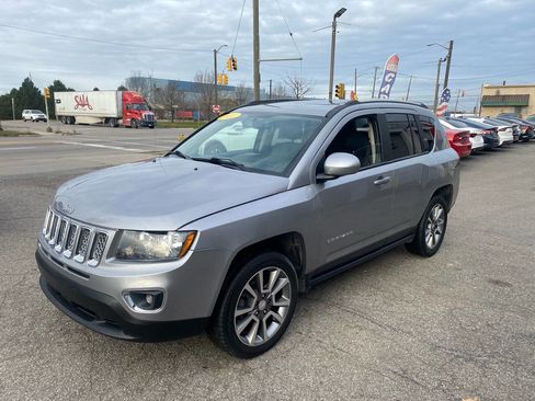Used 2017 Jeep Compass High Altitude image 4