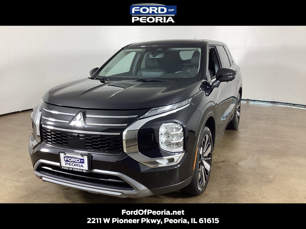 Used 2025 Mitsubishi Outlander SE AWD/4WD image 1