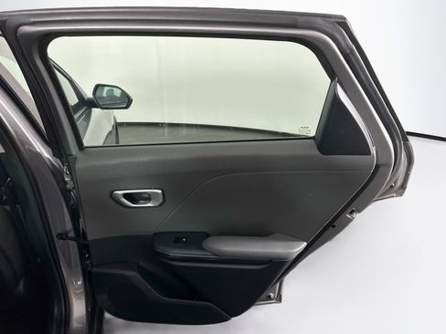 Used 2025 Kia K4 FWD image 30