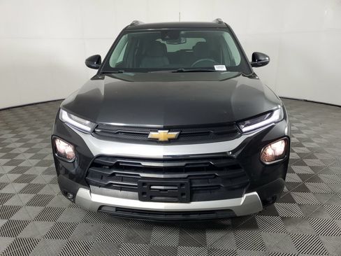 Used 2023 Chevrolet TrailBlazer LT w/ Convenience Package FWD image 9