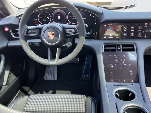 New 2025 Porsche Taycan image 15