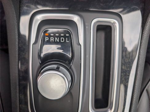 Used 2023 Chrysler 300 Touring L w/ Popular Equipment Group AWD/4WD image 27