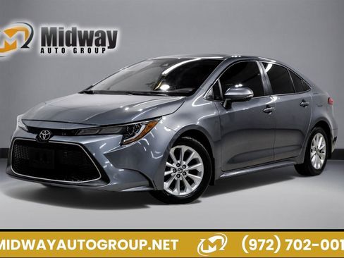 Used 2020 Toyota Corolla XLE image 1