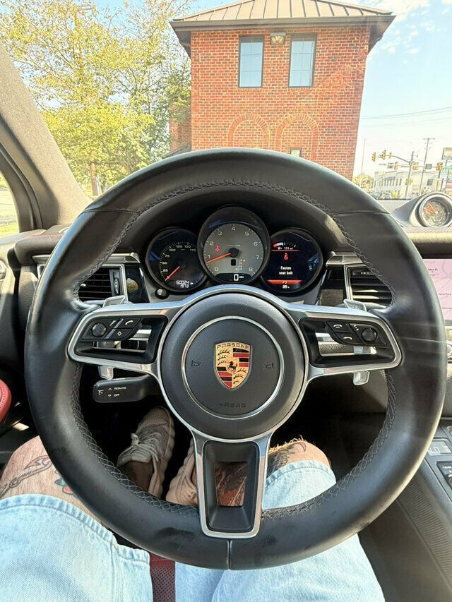Used 2017 Porsche Macan S AWD/4WD image 23