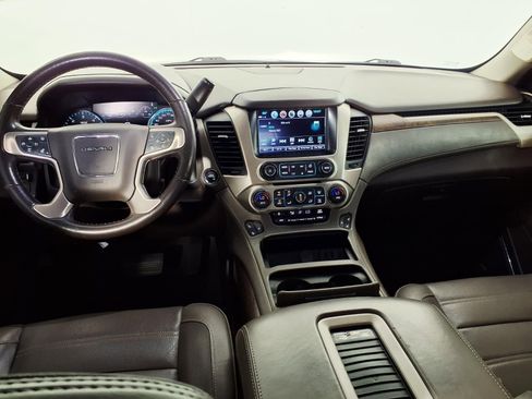 Used 2018 GMC Yukon Denali w/ Denali Ultimate Package RWD image 11