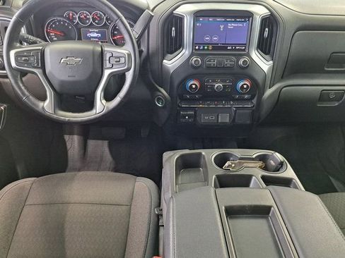 Used 2019 Chevrolet Silverado 1500 RST image 24