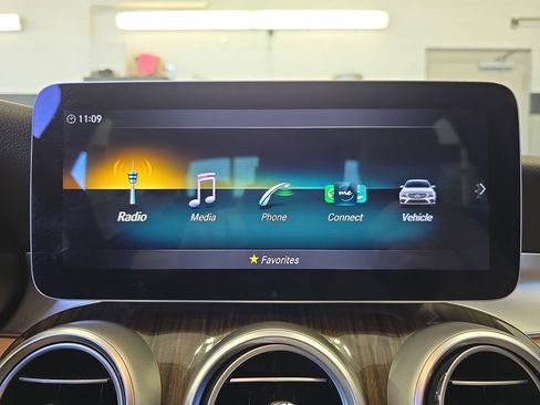 Used 2021 Mercedes-Benz C 300 Sedan image 22