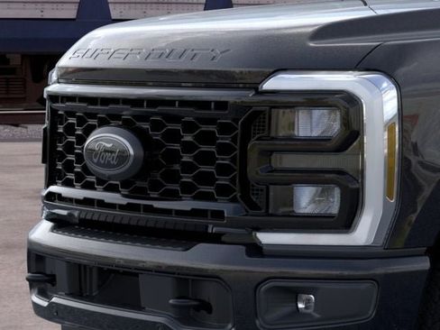 New 2026 Ford F350 Lariat w/ Black Appearance Package AWD/4WD image 17