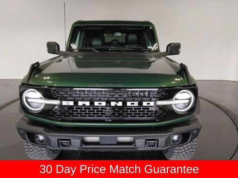 Used 2023 Ford Bronco Wildtrak image 2