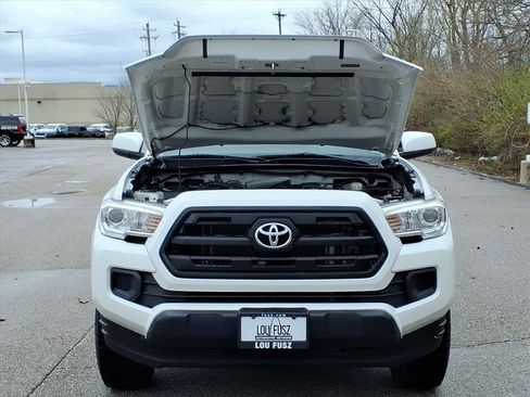 Used 2016 Toyota Tacoma SR w/ SR Convenience Package image 32