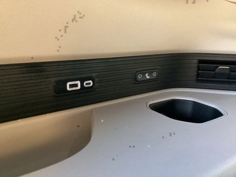 Used 2022 Jeep Wagoneer Series II w/ Premium Group I image 14