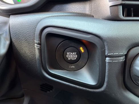 Used 2024 Jeep Wrangler Unlimited Rubicon 4xe AWD/4WD image 35
