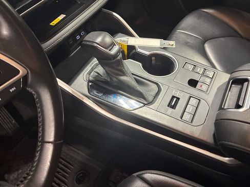 Used 2023 Toyota Highlander L image 20