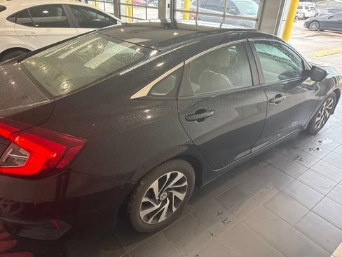 Used 2018 Honda Civic LX image 5