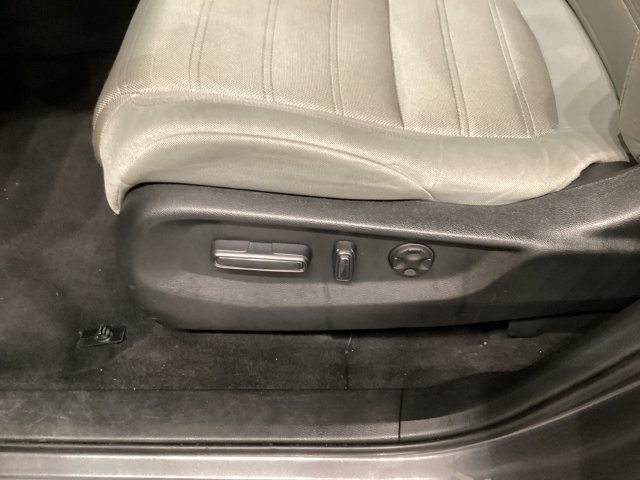 Used 2019 Honda CR-V EX image 29