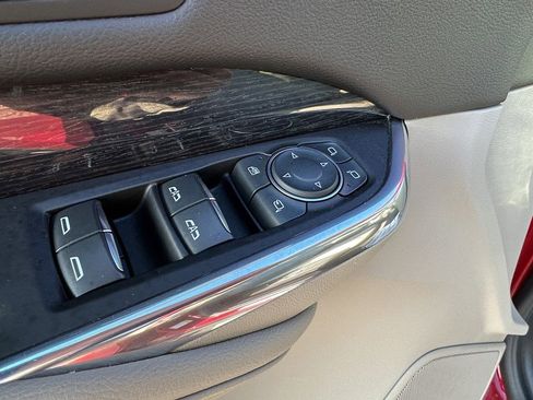 Used 2019 Cadillac XT4 Premium Luxury w/ Enhanced Visibility Package image 22