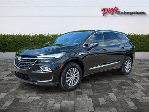 Used 2024 Buick Enclave Essence w/ Technology Package FWD image 4