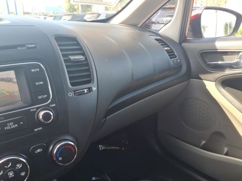 Used 2016 Kia Forte LX w/ LX Popular Plus Package image 34