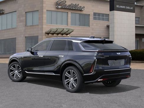 New 2026 Cadillac Lyriq Luxury AWD/4WD image 7
