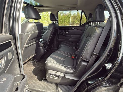 Used 2025 Honda Pilot Touring image 22