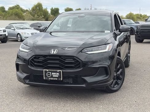 Used 2024 Honda HR-V Sport image 3