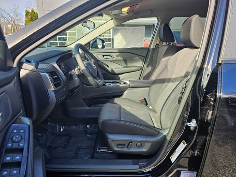 New 2026 Nissan Rogue SV image 16