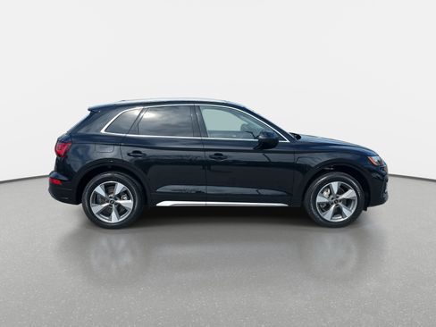 Certified 2023 Audi Q5 2.0T Premium w/ Convenience Package image 4