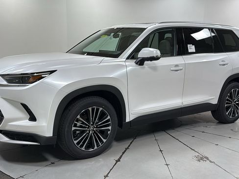 New 2026 Toyota Grand Highlander MAX Platinum image 1