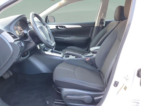 Used 2017 Nissan Sentra S image 10