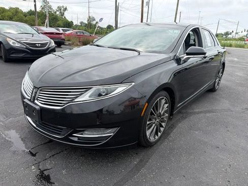 Used 2014 Lincoln MKZ AWD image 3