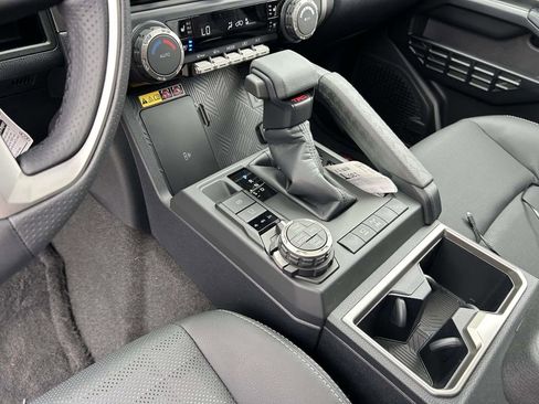 New 2026 Toyota 4Runner TRD Off-Road Premium AWD/4WD image 24