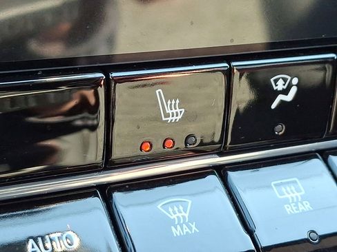 Certified 2023 Chevrolet Colorado Z71 w/ Z71 Convenience Package 2 image 19