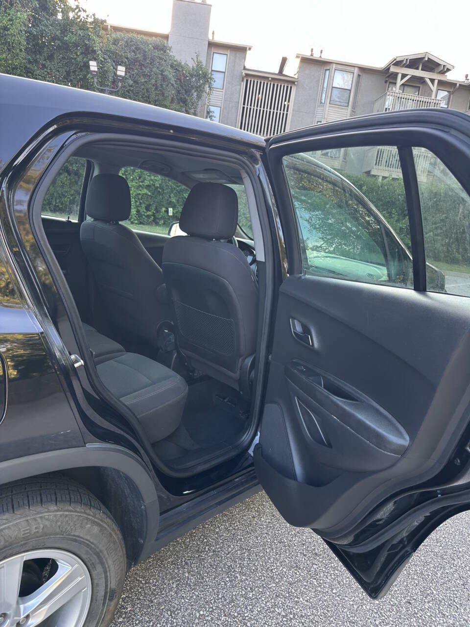 Used 2019 Chevrolet Trax LS FWD image 14